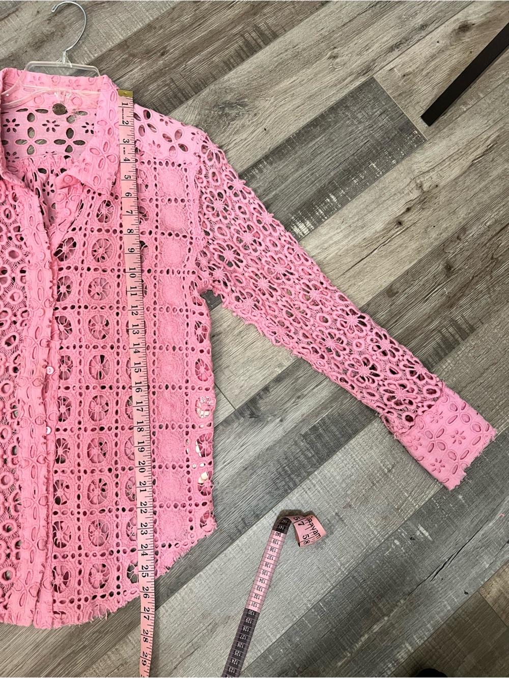 Free People Pink eyelet Button-Down Shirt 100% cotton sz S EUC - Picture 7 of 10